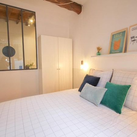 Apartament In The Heart Of Old Lille: Rue De La Monnaie Zewnętrze zdjęcie